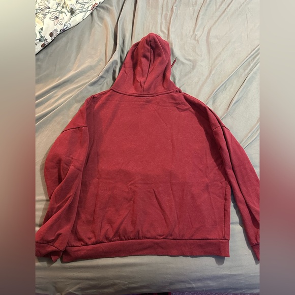 Harry Potter Maroon Hoodie with Owl Design - Picture 2 of 3